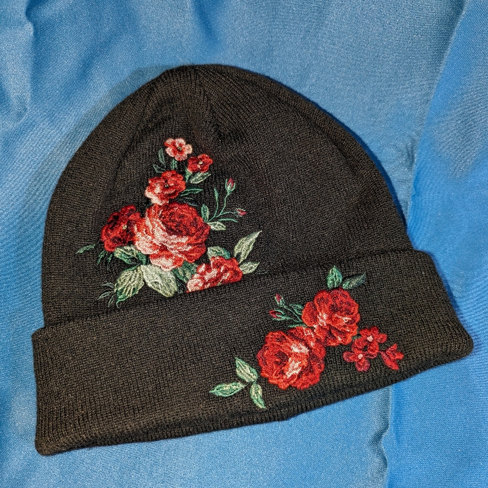Empyre Beanie with Appliqué